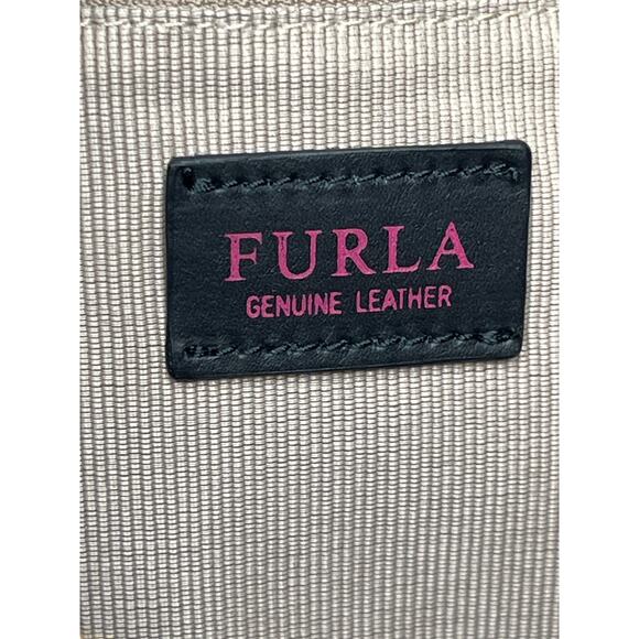 Furla Pebbled Leather Hobo Bag in Sabbia Taupe with Chain Strap and Dust Bag - Picture 2 of 15